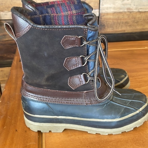 Duck Thermolite Steel Shank Snow Boots Size 6